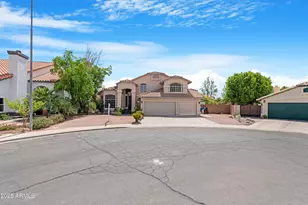 727 W Mendoza Cir, Mesa, AZ 85210 - Photo 1