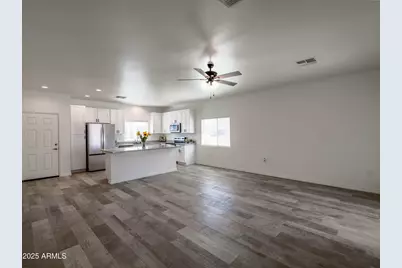 8504 W Teresita Drive, Arizona City, AZ 85123 - Photo 10