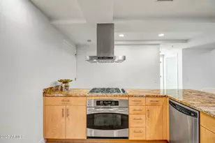 7121 E Rancho Vista Dr, Scottsdale, AZ 85251 - Photo 14