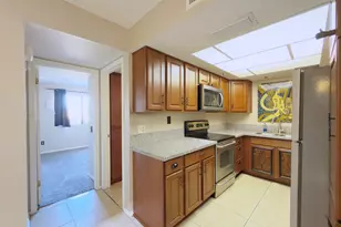 8612 N Shadow Ln, Peoria, AZ 85345 - Photo 10