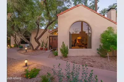 4540 N 44th Street #21, Phoenix, AZ 85018 - Photo 2