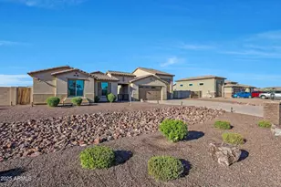 13532 W Sierra Vista Dr, Glendale, AZ 85307 - Photo 12