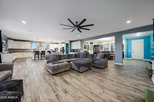 13532 W Sierra Vista Dr, Glendale, AZ 85307 - Photo 18