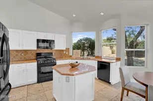 5434 E Campo Bello Dr, Scottsdale, AZ 85254 - Photo 14