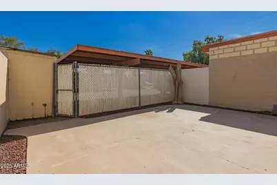 7839 N 49th Avenue, Glendale, AZ 85301 - Photo 24