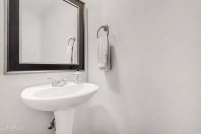 2425 W Florentine Road, Phoenix, AZ 85086 - Photo 26