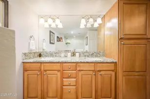 12212 N Paradise Vlg Pkwy S, Phoenix, AZ 85032 - Photo 14