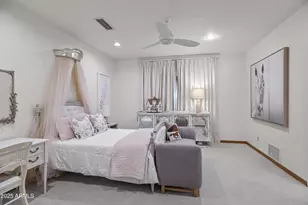 8817 N 58th Pl, Paradise Valley, AZ 85253 - Photo 18