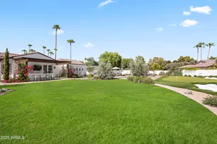 8817 N 58th Pl, Paradise Valley, AZ 85253 - Photo 26