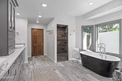 8817 N 58th Place, Paradise Valley, AZ 85253 - Photo 12