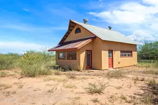 8800 E Cuervos Viejos Trail, Hereford, AZ 85615 - Photo 4