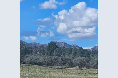 18318 S Frontier Road #328, Peeples Valley, AZ 86332 - Photo 6