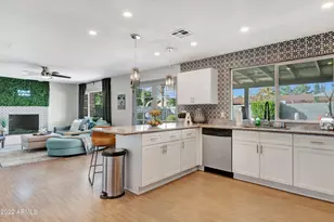 4820 E Poinsettia Dr, Scottsdale, AZ 85254 - Photo 4