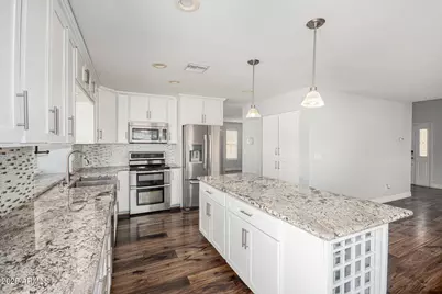 16429 N 55th Place, Scottsdale, AZ 85254 - Photo 8