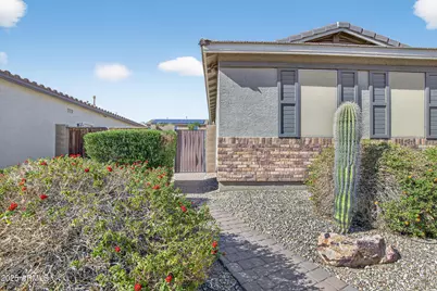 17368 W Red Bird Road, Surprise, AZ 85387 - Photo 10
