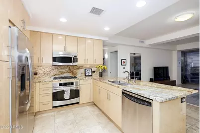 7117 E Rancho Vista Drive #2007, Scottsdale, AZ 85251 - Photo 2