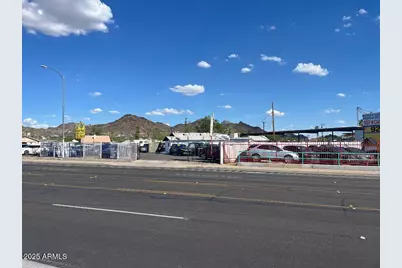 9239 N Cave Creek Road, Phoenix, AZ 85020 - Photo 2