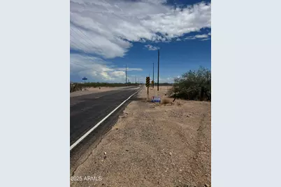 0 W Hedgehog Lot #4 Lane, Wittmann, AZ 85361 - Photo 2