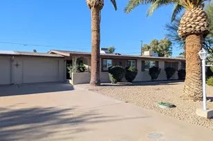 10433 W Oakmont Dr, Sun City, AZ 85351 - Photo 1