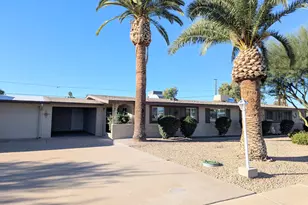 10433 W Oakmont Dr, Sun City, AZ 85351 - Photo 2