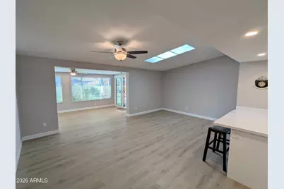 10433 W Oakmont Drive, Sun City, AZ 85351 - Photo 6