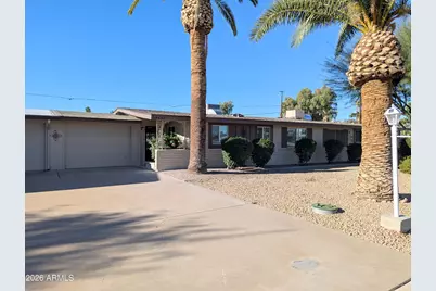 10433 W Oakmont Drive, Sun City, AZ 85351 - Photo 2