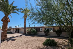 10433 W Oakmont Dr, Sun City, AZ 85351 - Photo 2