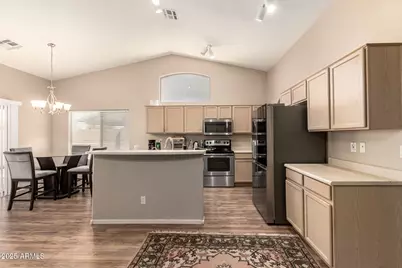 2730 E Valencia Drive, Phoenix, AZ 85042 - Photo 14