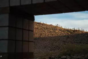 2439 W Donatello Dr, Phoenix, AZ 85086 - Photo 6