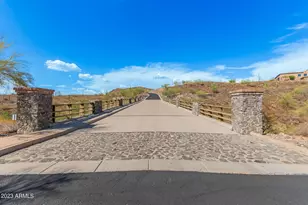 2439 W Donatello Dr, Phoenix, AZ 85086 - Photo 8