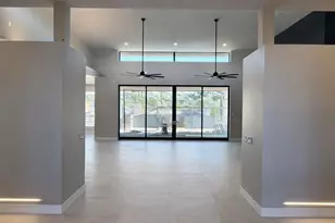 2439 W Donatello Dr, Phoenix, AZ 85086 - Photo 36