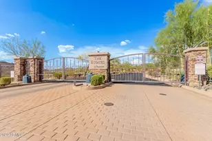 2439 W Donatello Dr, Phoenix, AZ 85086 - Photo 32