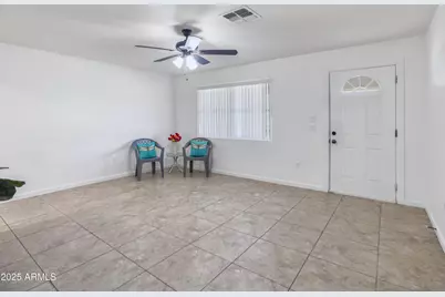 16833 N 17th Place, Phoenix, AZ 85022 - Photo 4