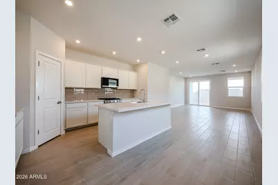 12482 N 305th Avenue, Buckeye, AZ 85396 - Photo 2