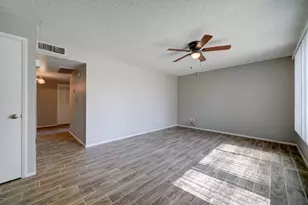 5945 S Palm Dr, Tempe, AZ 85283 - Photo 8