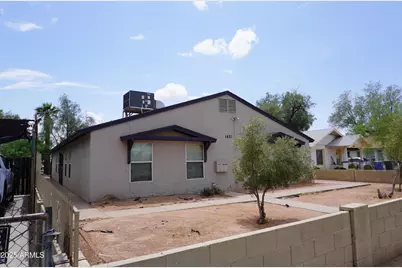 1421 E Fillmore Street #Apt 4, Phoenix, AZ 85006 - Photo 1