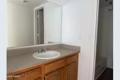 2537 W Georgia Avenue #19, Phoenix, AZ 85017 - Photo 10