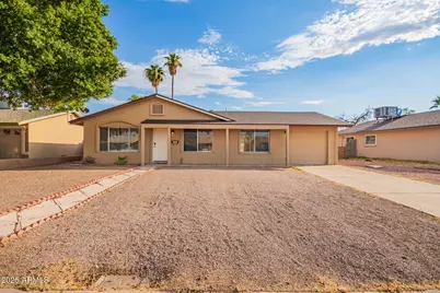 2337 W Sunnyside Avenue, Phoenix, AZ 85029 - Photo 1