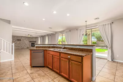 12335 W Milton Drive, Peoria, AZ 85383 - Photo 16