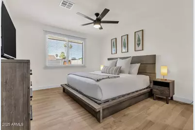 2452 E Manhatton Drive, Tempe, AZ 85282 - Photo 8