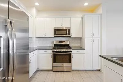 2425 W Bronco Butte Trail #2024, Phoenix, AZ 85085 - Photo 2