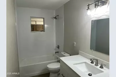2811 N 17th Place, Phoenix, AZ 85006 - Photo 8