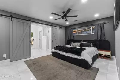 3938 E Cheery Lynn Road, Phoenix, AZ 85018 - Photo 8