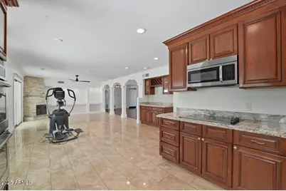 5601 E Sweetwater Avenue, Scottsdale, AZ 85254 - Photo 20