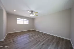 10710 W El Capitan Circle N, Sun City, AZ 85351 - Photo 32
