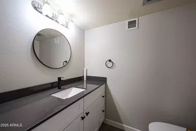 10710 W El Capitan Circle N, Sun City, AZ 85351 - Photo 24