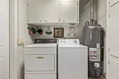 261 N Hunt Drive E, Mesa, AZ 85203 - Photo 18