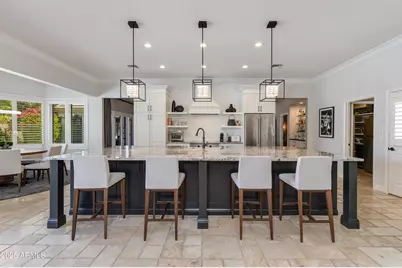 87 Biltmore Estate, Phoenix, AZ 85016 - Photo 2