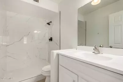 8031 N 32nd Avenue, Phoenix, AZ 85051 - Photo 18