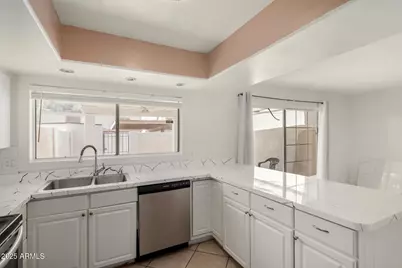 8031 N 32nd Avenue, Phoenix, AZ 85051 - Photo 12